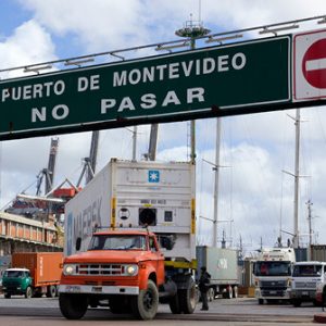 Tor zum Hafen Montevideo