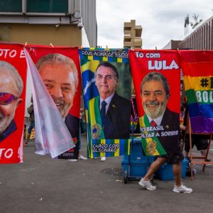 Wahlplakate von Bolsonaro/Lula