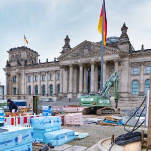 Baustelle vor Reichstag in Berlin