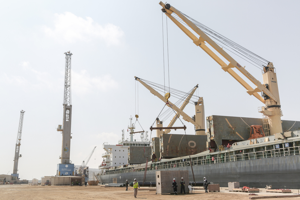 Industriehafen von Duqm im Oman