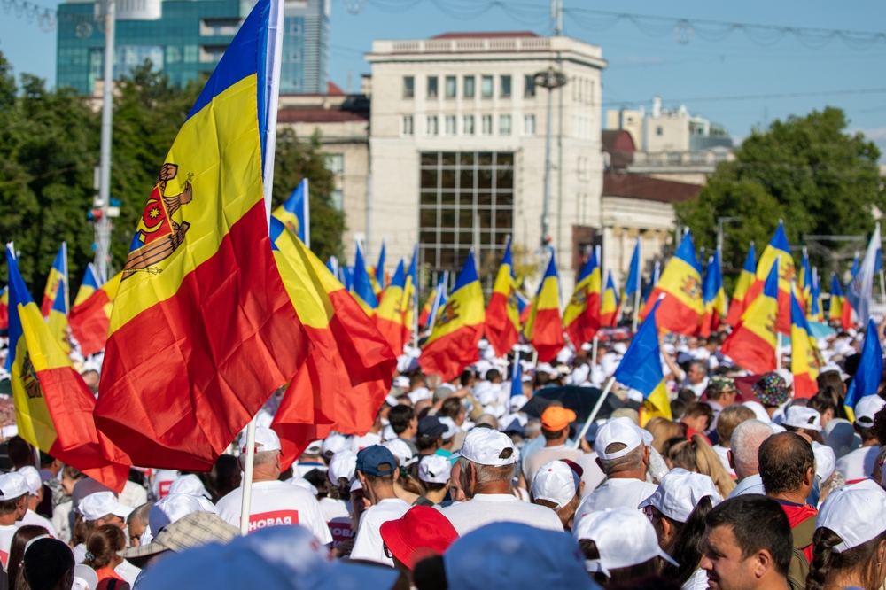 Proteste in der Hauptstadt Chișinău mit vielen Moldau-Fahnen